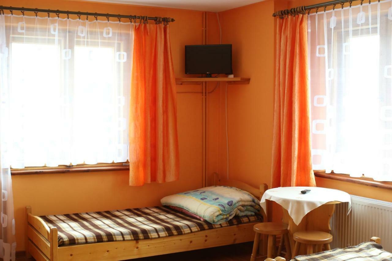 Pokoje Goscinne U Ady Jurgów エクステリア 写真